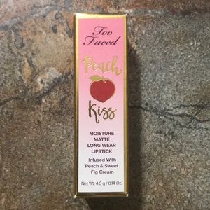 Too Faced peach kiss lipstick